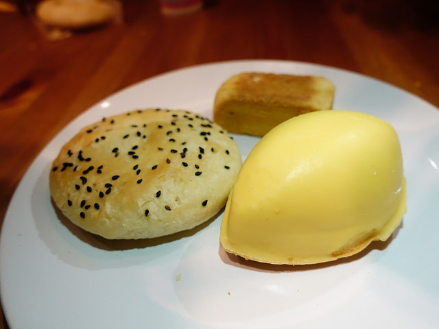 檸檬餅、鳳梨酥、娘家餅等也很受歡迎